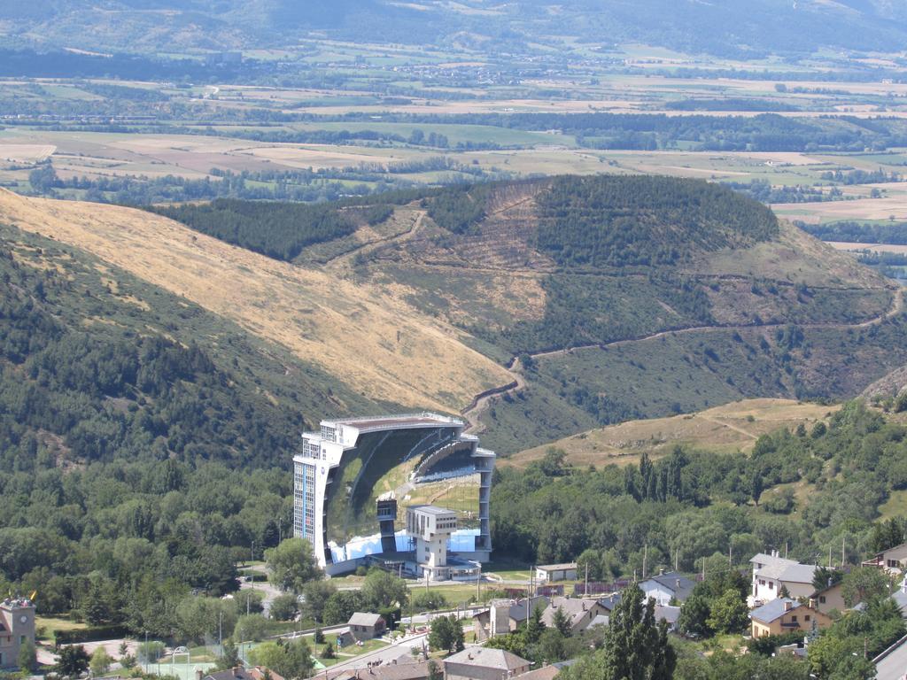 Les Balcons Du Soleil Lejlighedshotel Font-Romeu-Odeillo-Via Eksteriør billede